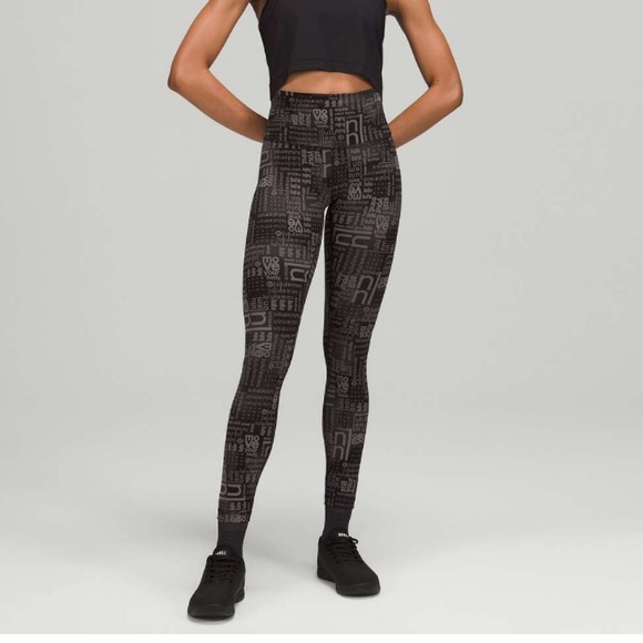 EUC Lululemon Wunder Train High-Rise Tight
Lululemon Ombre Black Multi 6 - Picture 2 of 7